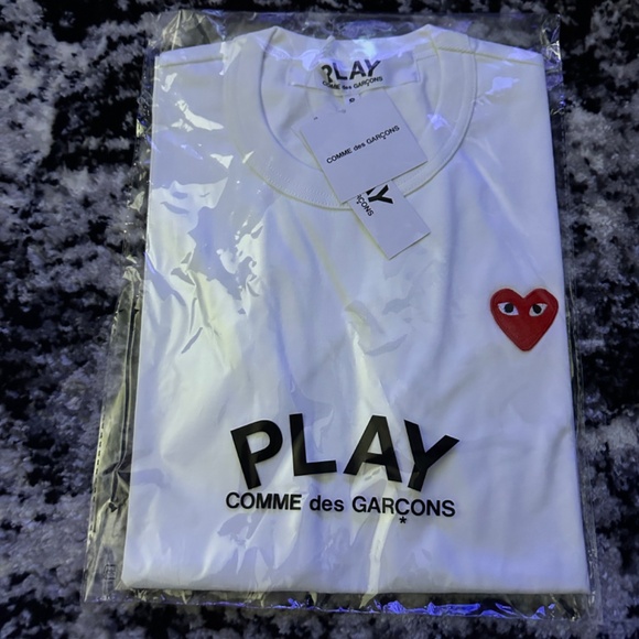 COMME DES GARCONS CDG PLAY RED HEART EYE LOGO WHITE T-SHIRT (S-XL) - Picture 2 of 10